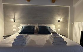 Colle Rooms Helianthus